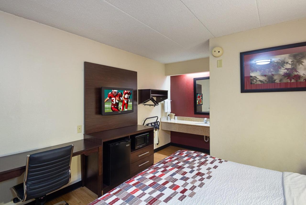 Cherry Grove Red Roof Inn Cincinnati East - Beechmont מראה חיצוני תמונה
