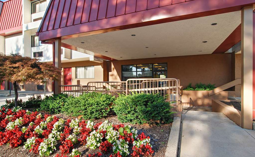 Cherry Grove Red Roof Inn Cincinnati East - Beechmont מראה חיצוני תמונה